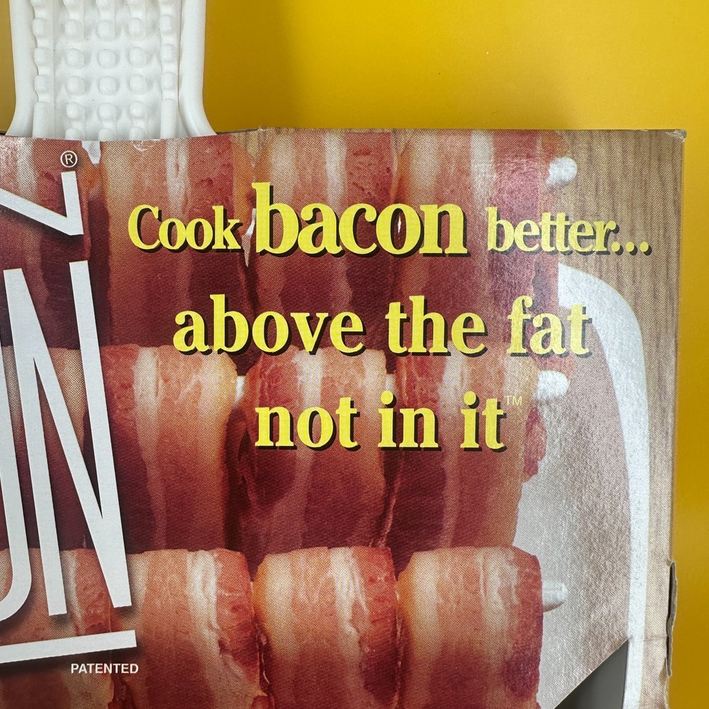 Vintage 1996 Mak'n Bacon Maker Cooker