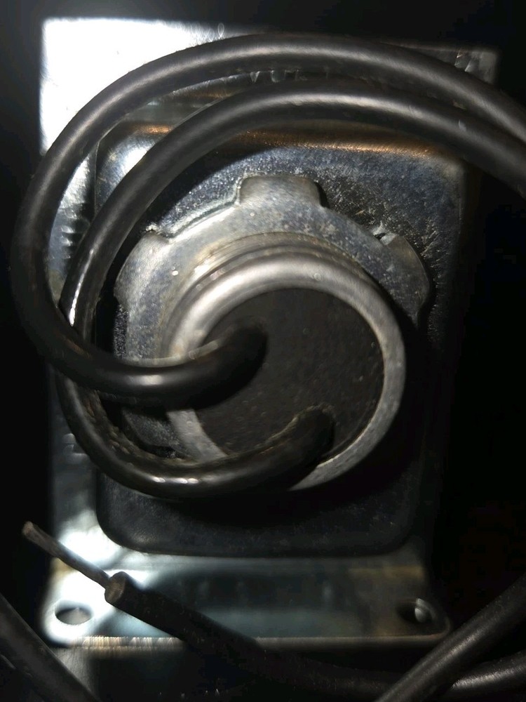EMERSON E8100 Auto-Transformer