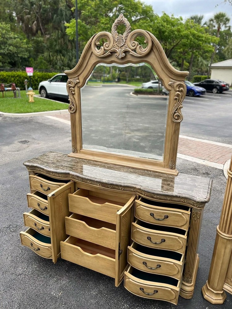Michael Amini La Francaise Bedroom Set