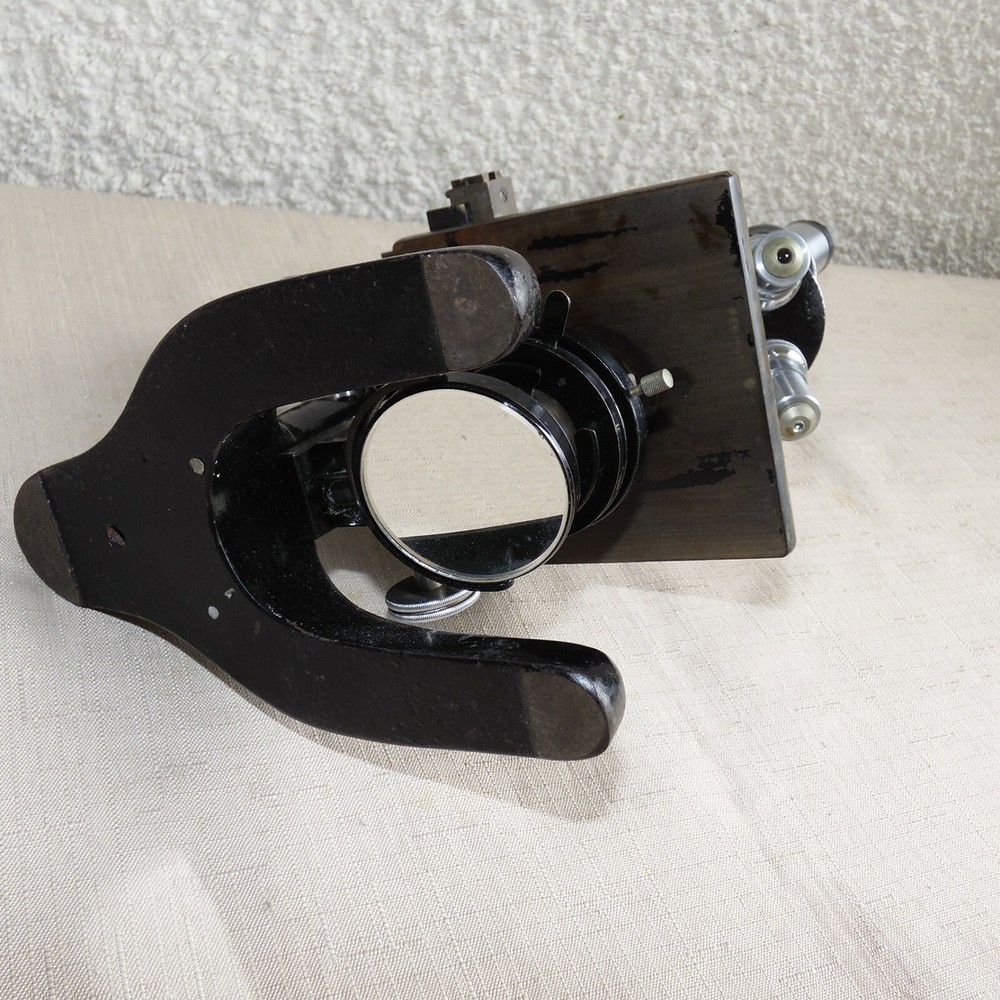 ANTIQUE BAUSCH & LOMB ROCHESTER NY MICROSCOPE CAST IRON FRAME