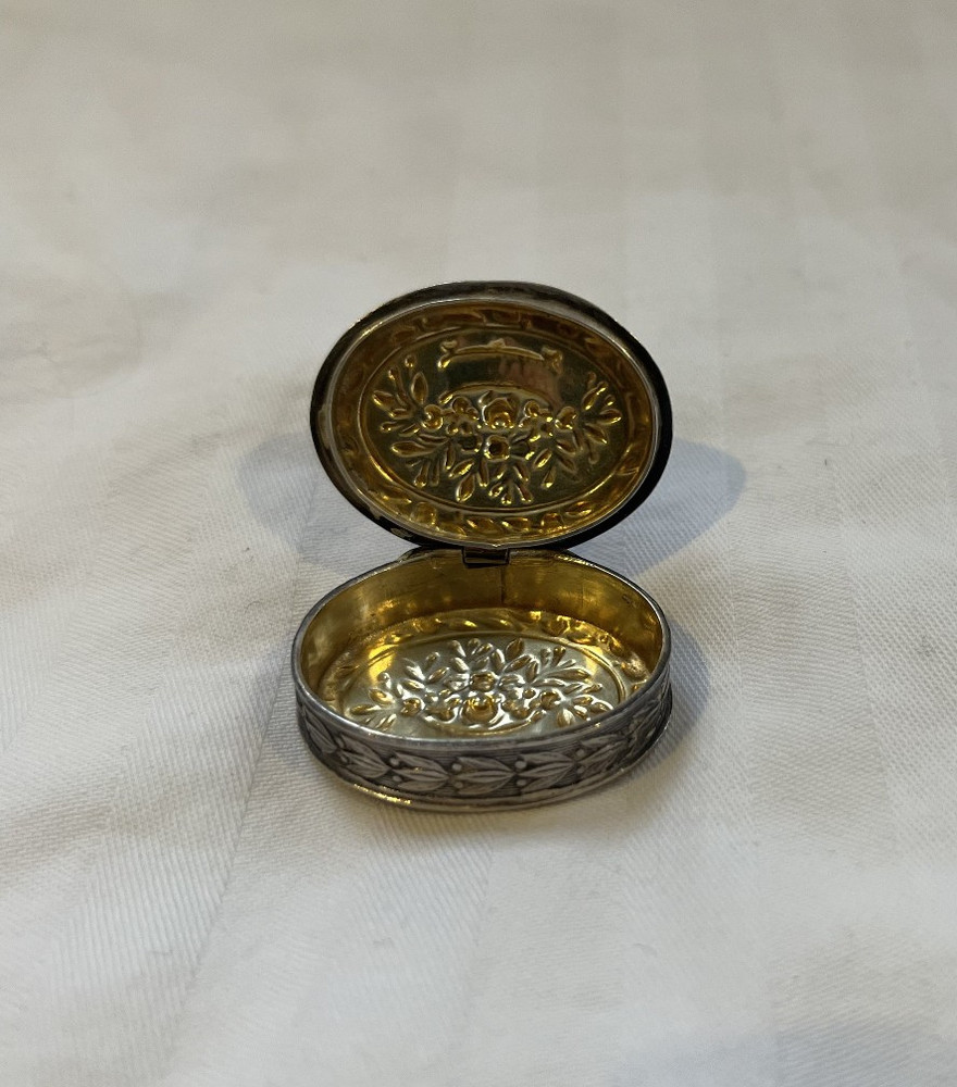 Antique Elaborate 800 Silver Small Flowers Box - Beautiful