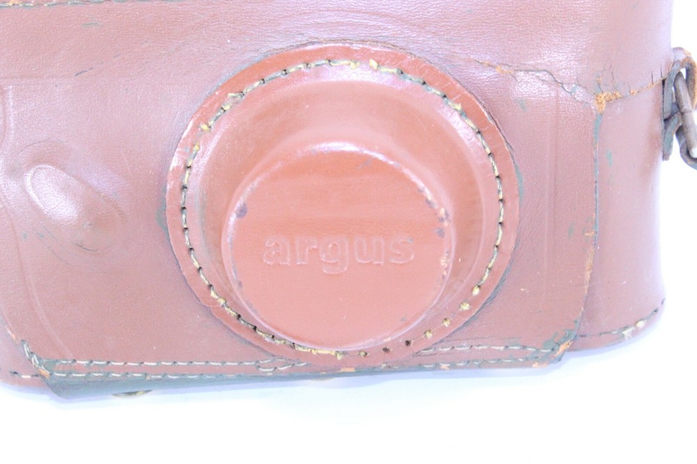 Vintage Argus C3 Brick Rangefinder Camera With Case