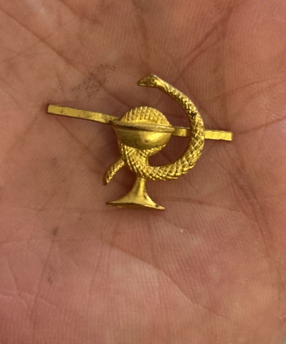 Soviet M1935 medical service collar emblem