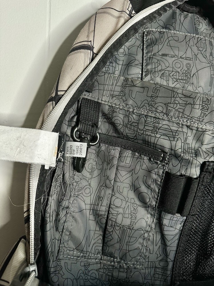 Late 2000’s Y2K Oakley Beige Mod 5 Speed Hardshell Backpack