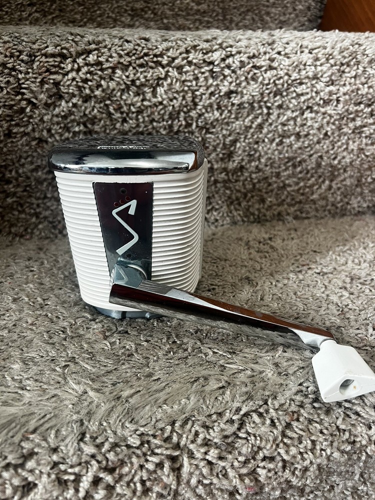 Retro Vintage Swing Away Ice Crusher Top Part