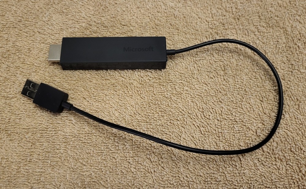 Microsoft Wireless Display Adapter HDMI w/ USB Model 1628
