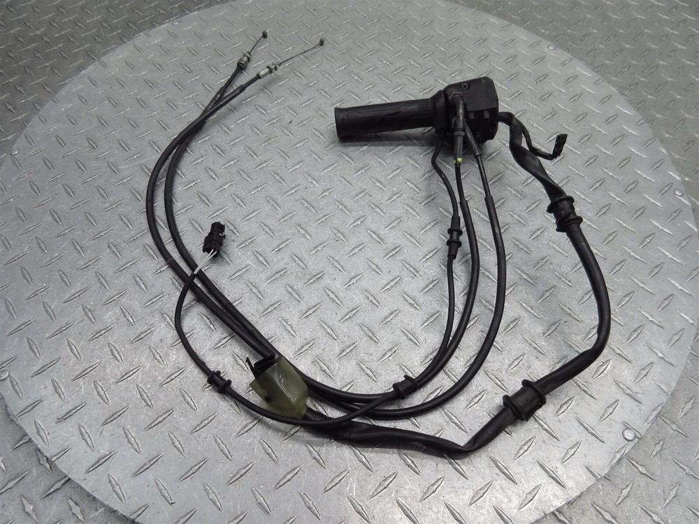 2014 14-15 Honda VFR800 Interceptor Right Switch Throttle Control Cable Grip