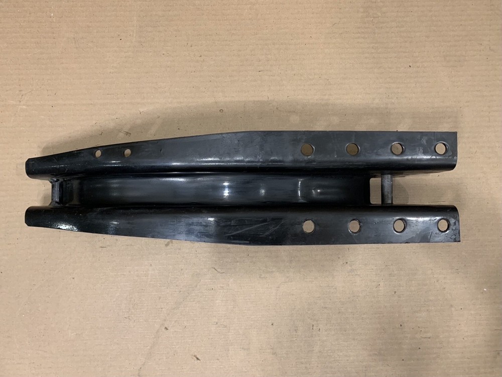 Muffler Mounting Bracket VOLVO 21359582,