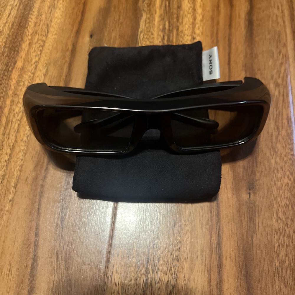 Sony 3D Glasses TDG-BR100 Regular Size Bravia 3D Sync Transmitter CHROME