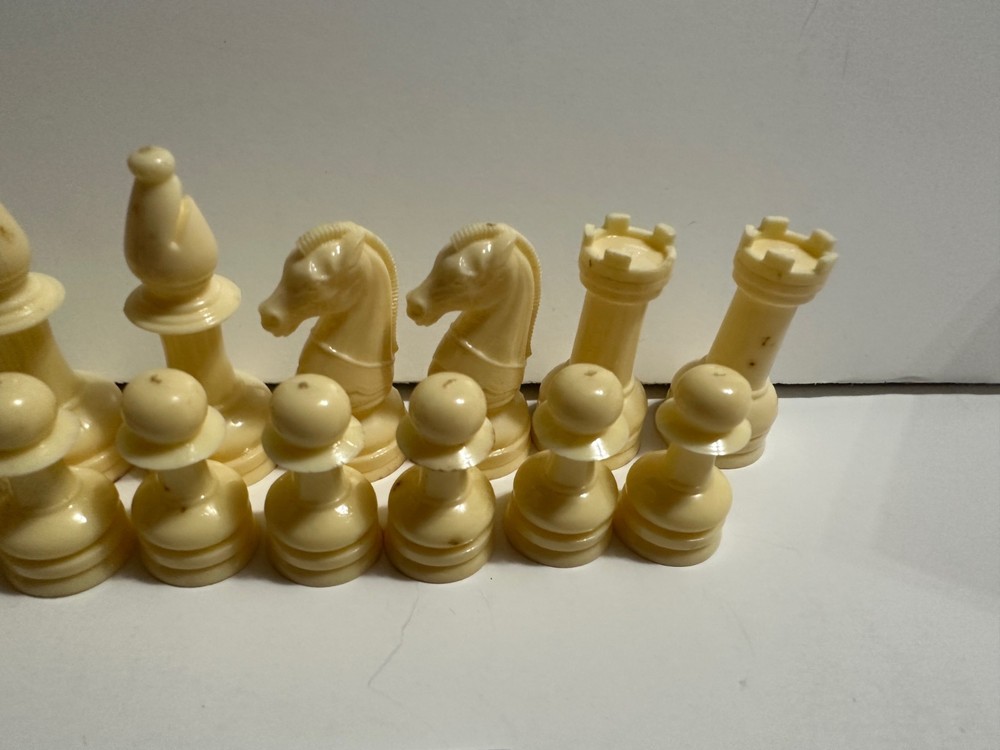 Vintage White And Black Plastic Chess Pieces Complete Set