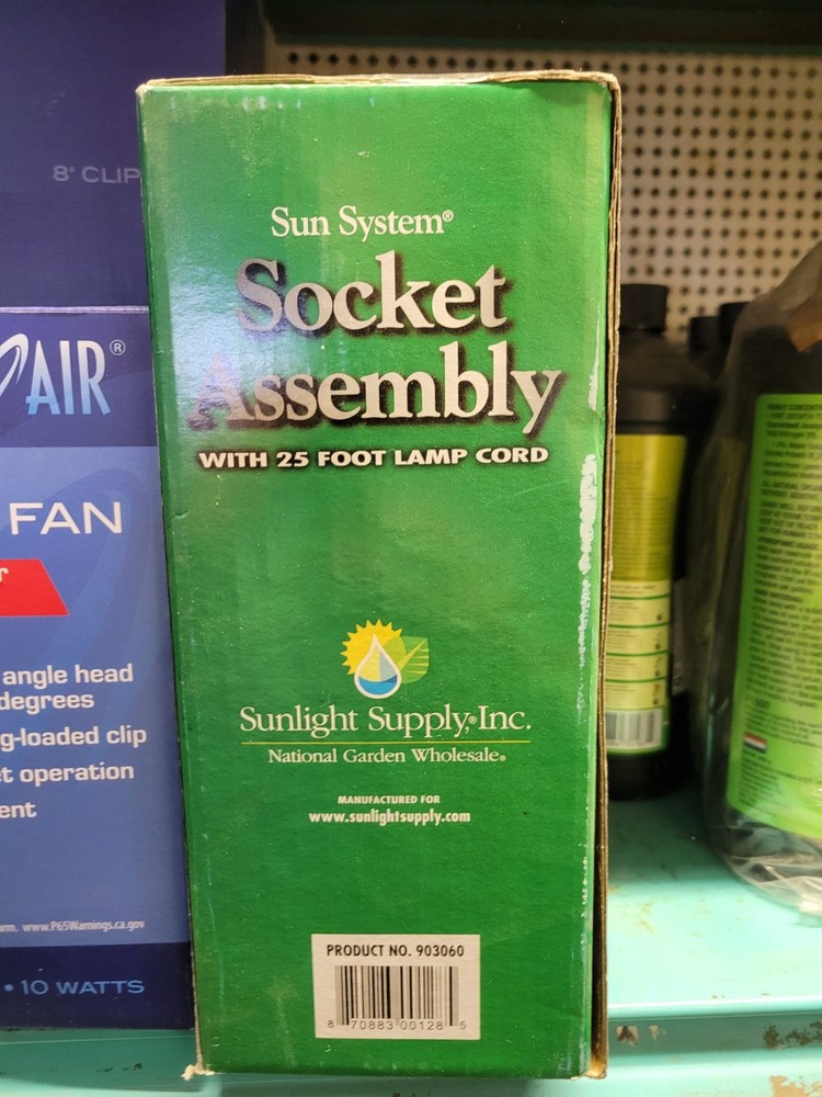 Sun System Socket Assembly with 25ft Lamp Cord NEW IN BOX