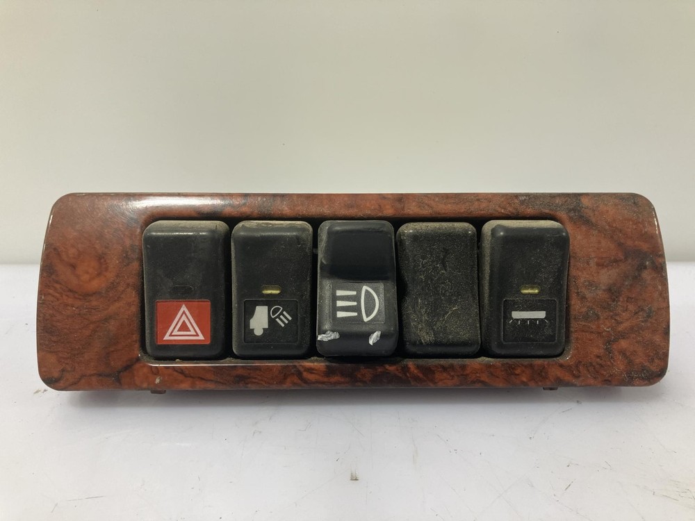 1998-2003 Volvo VNL SWITCH Dash Panel - Used