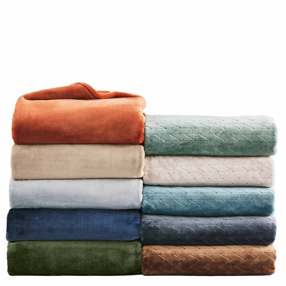 Better Homes & Gardens Solid Velvet Plush Soft Fleece Throw Blanket, Oversized