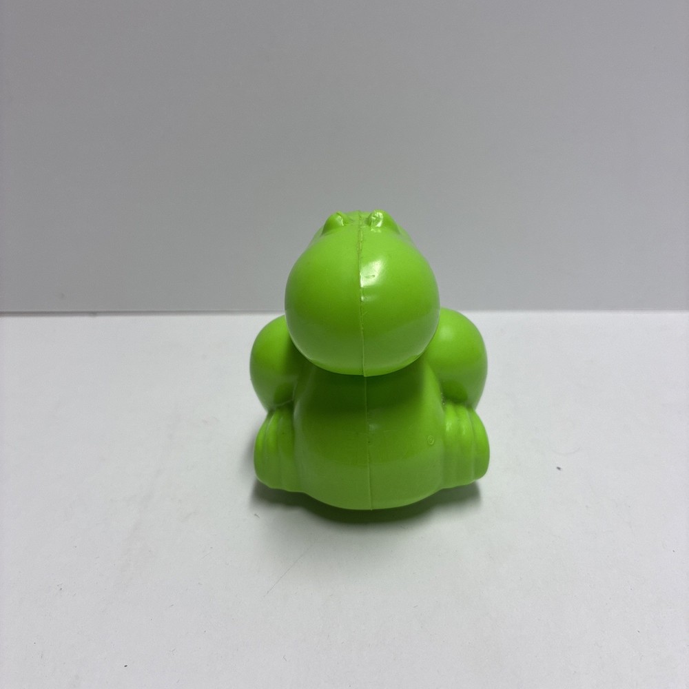 Nerds CANDY CONTAINER Green EMPTY 2.5" Plastic 1984 Willy Wonka Vintage