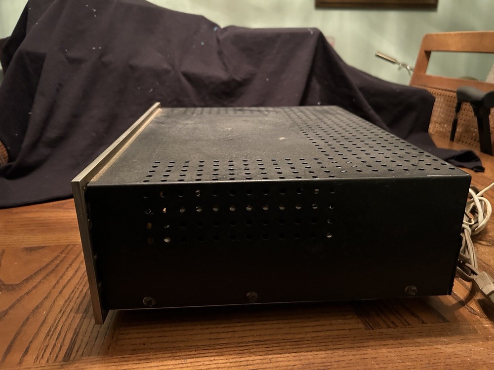 Fisher TX-1000 Amplifier