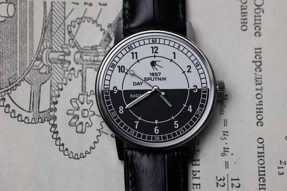 Watch Soviet Sputnik Millitary quartz Wristwatches