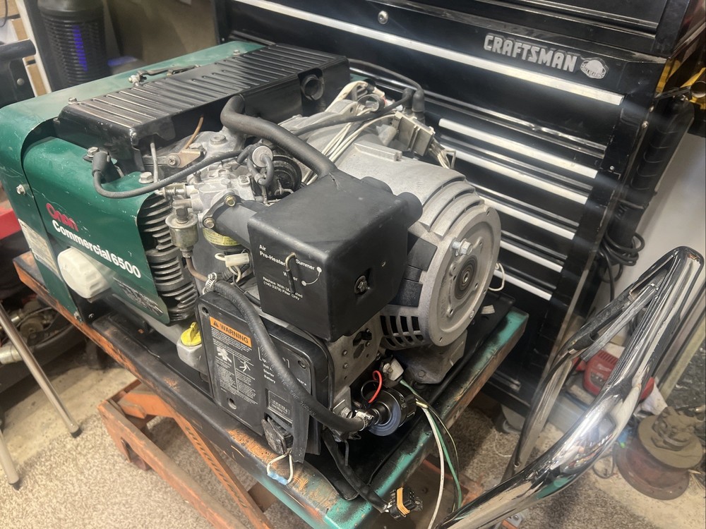 ONAN COMMERCIAL 6500 WATTS GENERATOR (Needs Work)