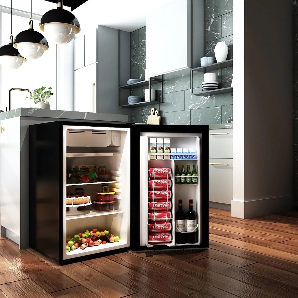 3.2 cu ft compact Fridgerator EP22680BK