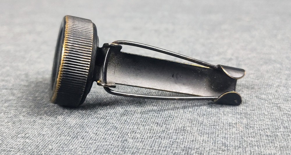 Lapel Compass Hunting/Hiking Fully Functional