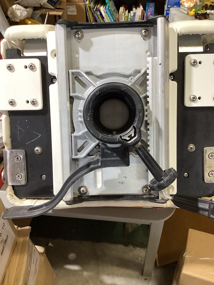 Grady White Command Elite Helm Seat