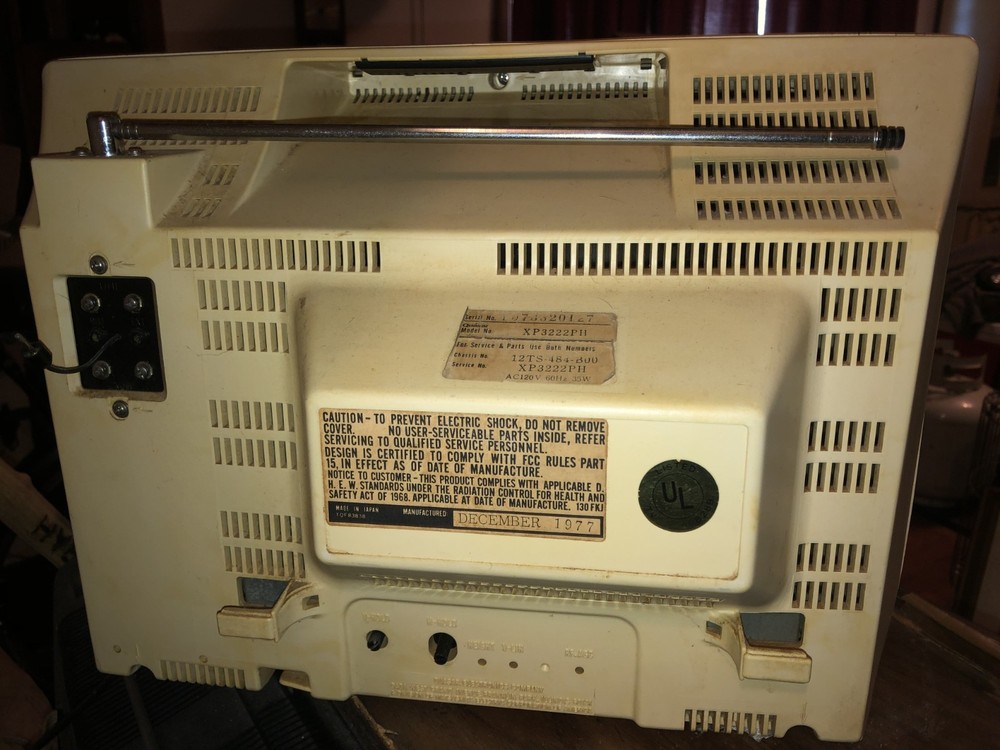 1977 Quasar Model: XP3222PH