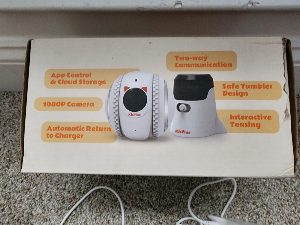 KITPLUS Pet Camera robot for Dog and Cat Self-Charging Smart Automatic Feeder