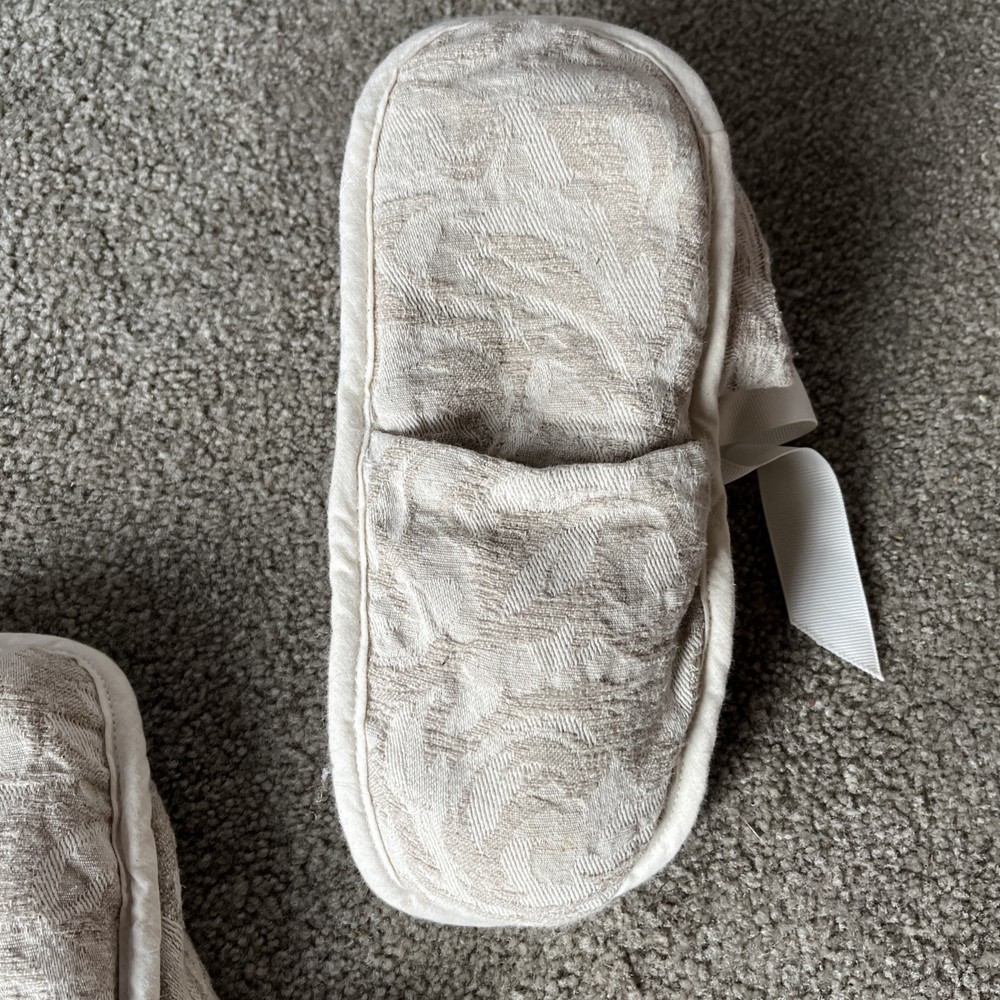 DESO DE LUNA HEATED BOOTIES