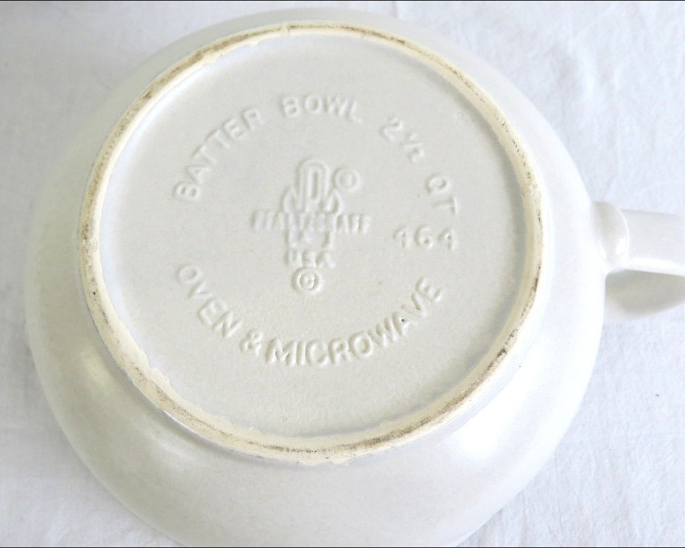 Pfaltzgraff Yorktowne Pattern 2.5 Quart 464 Batter Bowl