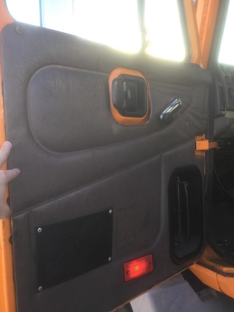 Replaces 2003 MACK CH612 CAB , OH