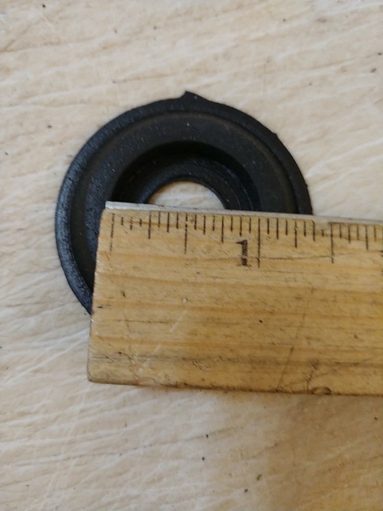 23 RUBBER WASHERS / GASKETS NEW / OLD STOCK