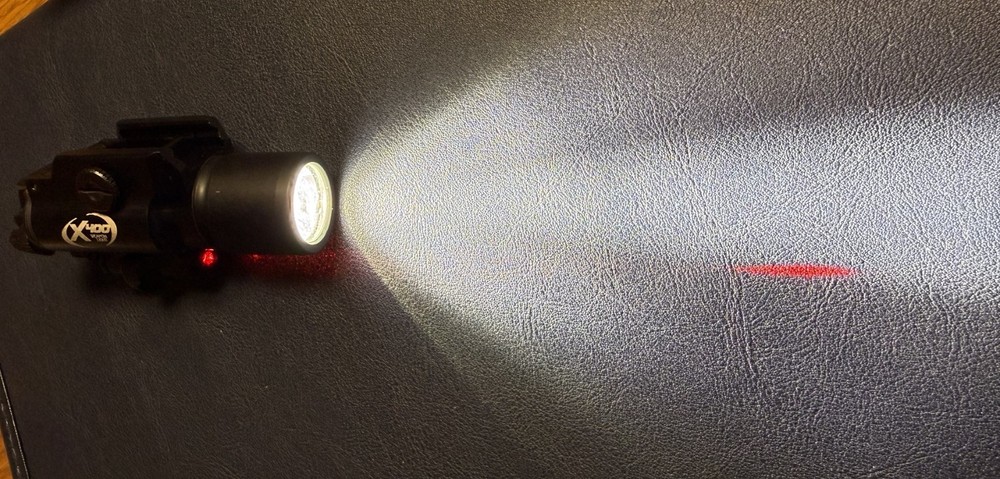 Surefire X400 Weaponlight w/Laser