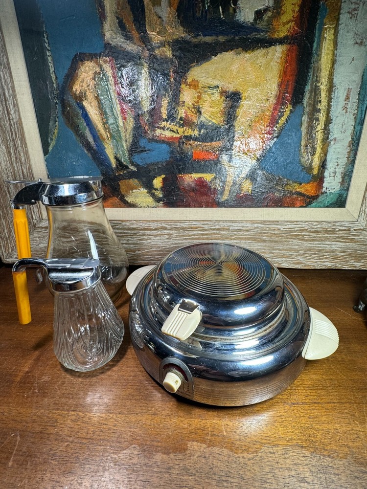 CHROME ART DECO WAFFLE MAKER