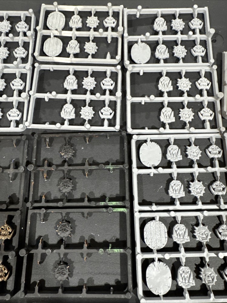 Warhammer Orc Ork Shield Bitz