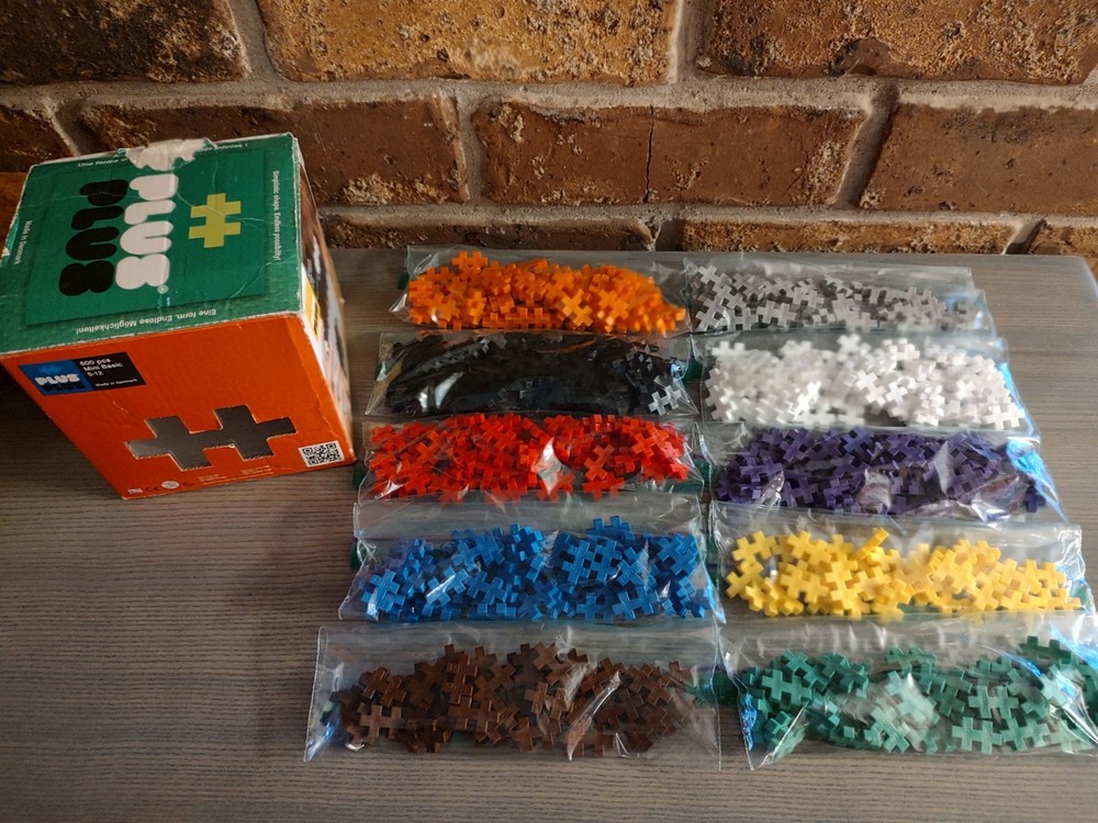 Authentic PLUS PLUS Mini Basic Building Shape 542 Assorted Colored Pieces