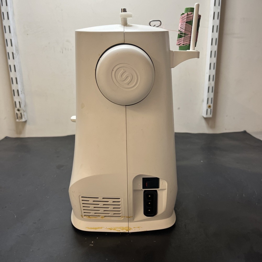 🔥🔥🔥Singer M1500 Sewing Machine - White No Power Supply