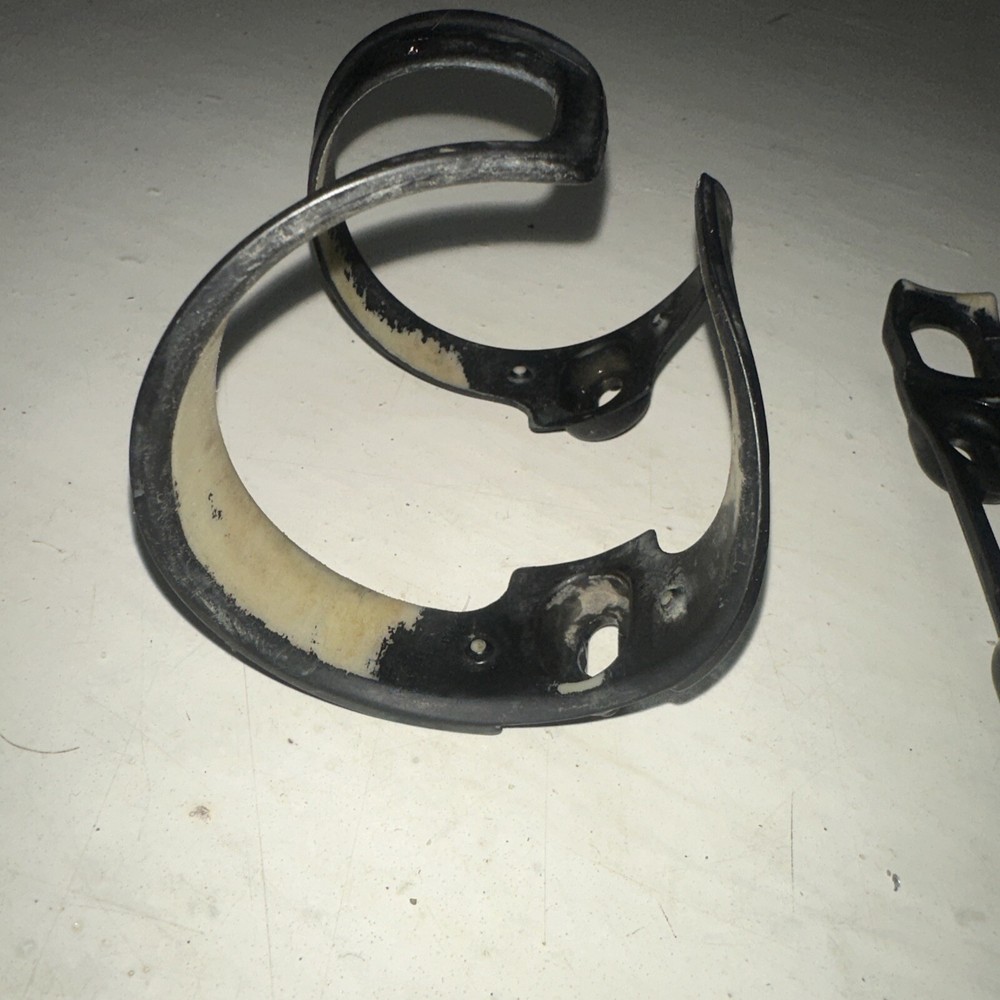 Blackburn Side Loading RIGHT Or LEFT Side Load Water Bottle Cage Bike Black Worn