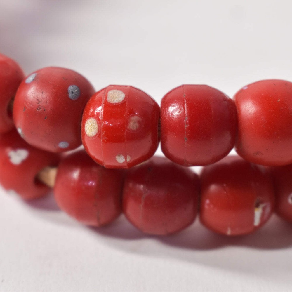 Prosser Mock Skunk Red Trade Beads
