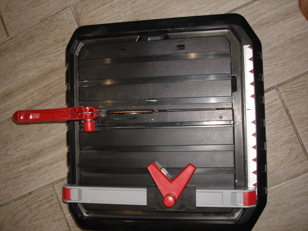 Drill Master 4 1/2” Tile Saw With Wet Tray Complete EUC