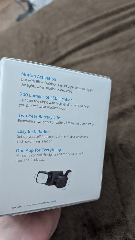 Blink Outdoor 4 Floodlight Mount Battery Powered LED Smart Security Accessory