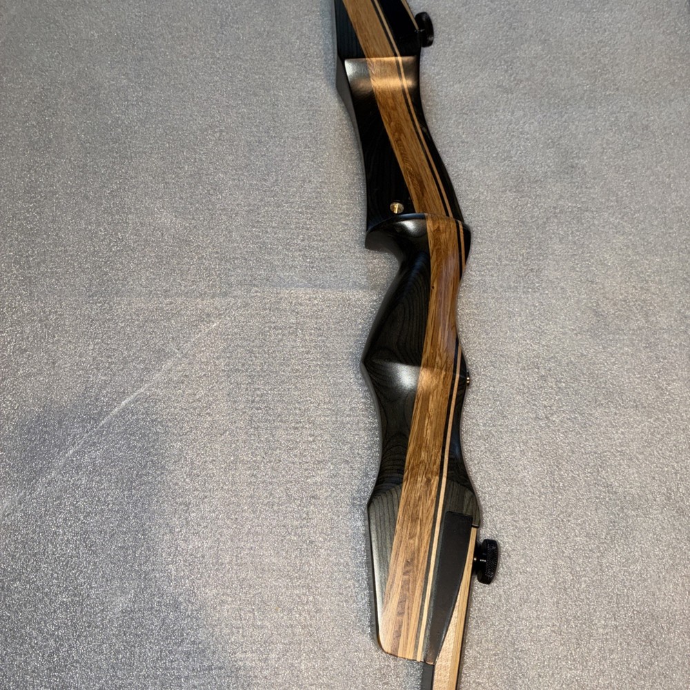 Samick Sage 62”60# Righthanded Take Down Recurve Bow