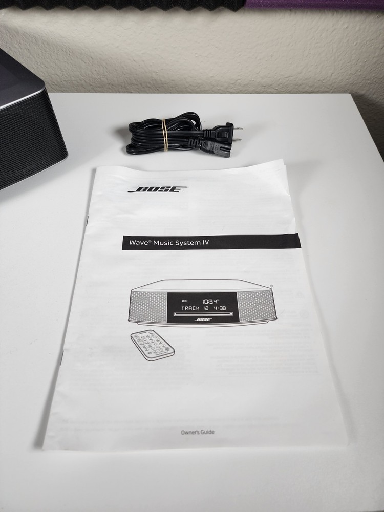 *NICE* Bose Wave Music System IV Platinum Silver w/ Remote, Manual, Sample Disc!