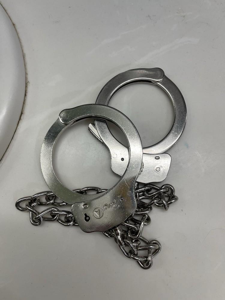 LEG CUFFS