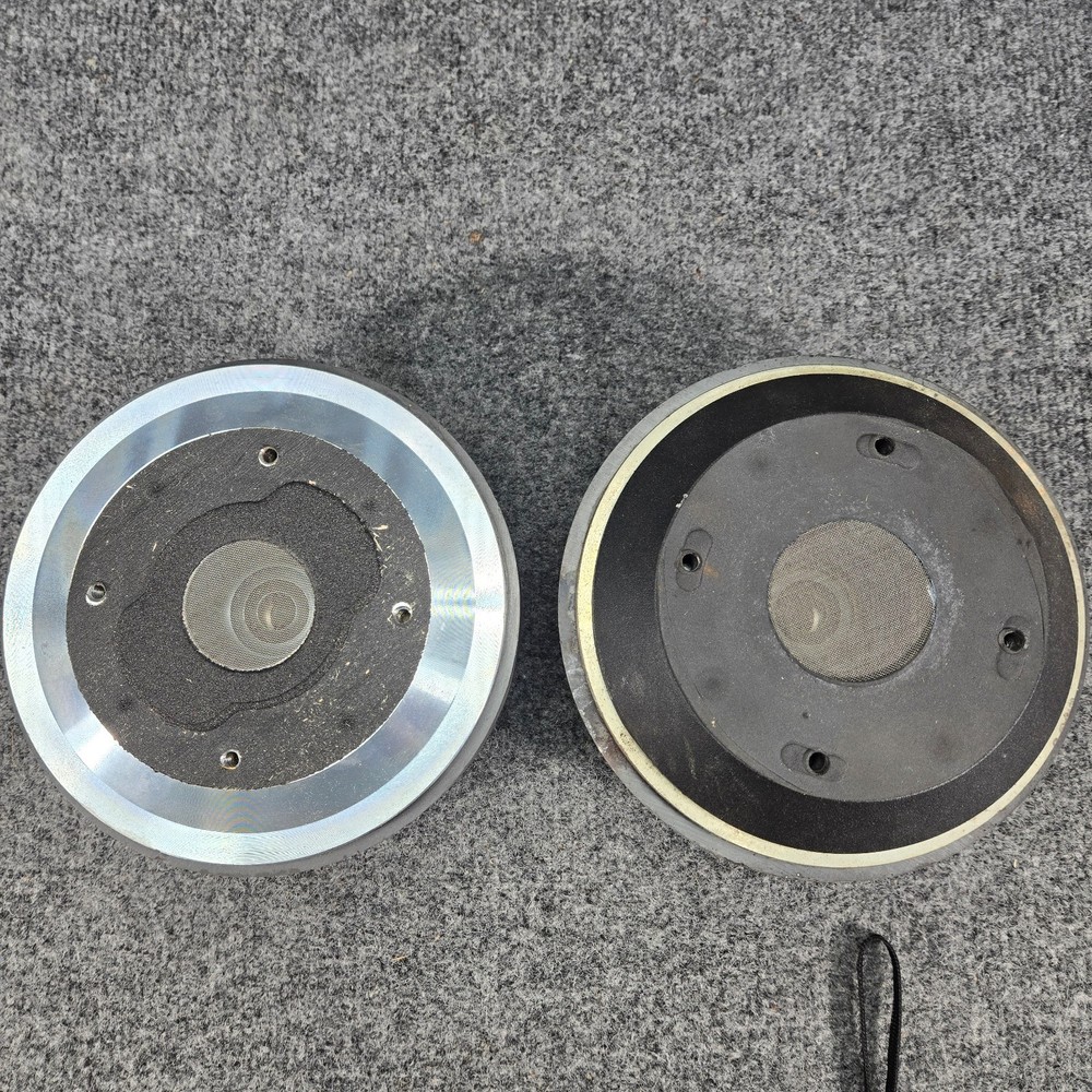 B&C DE700-8 1.5" Exit Titanium Diaphragm Compression Driver 8 Ohm - READ!!!