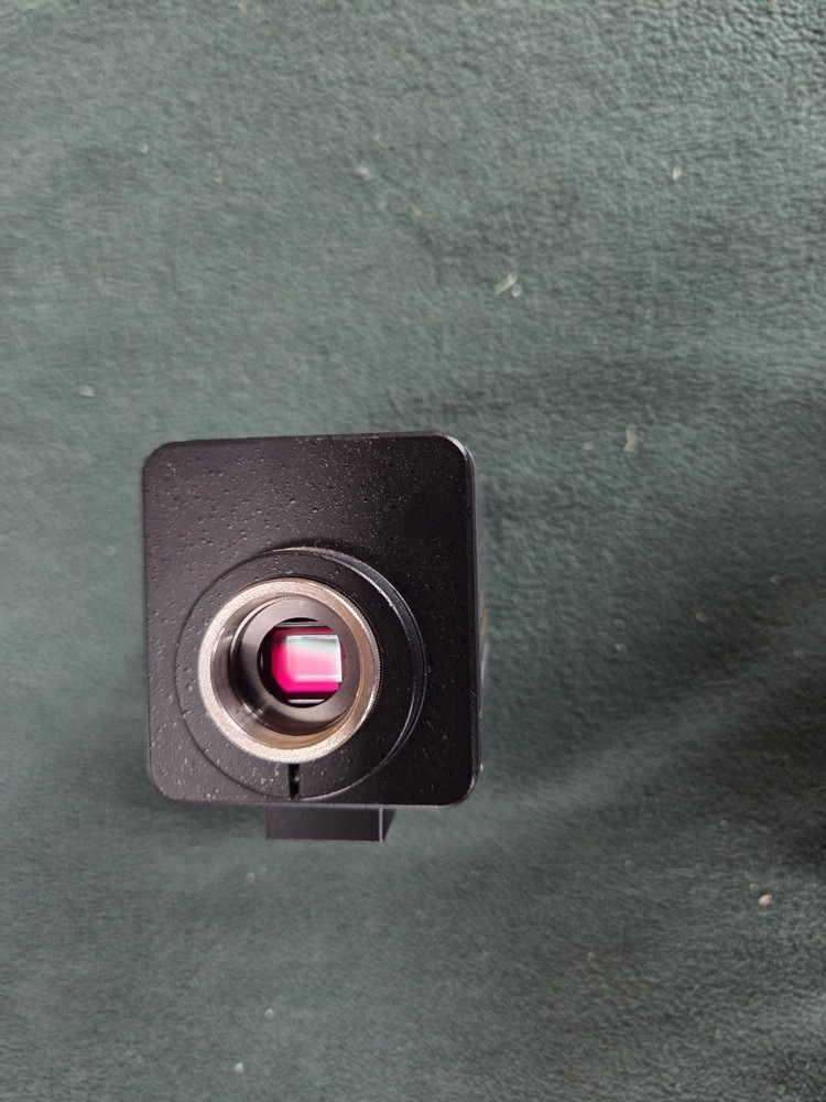 Hitachi VK-C350 Solid State Color Camera