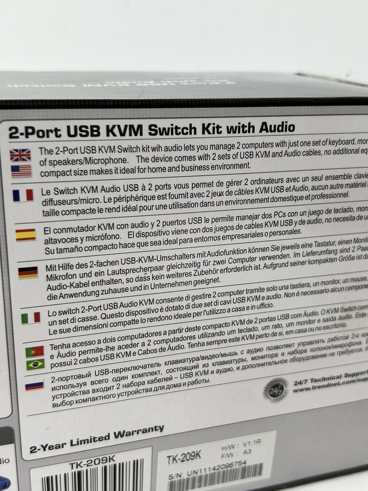 NEW Trendnet 2 Port PS/2 KVM Switch Kit W/Audio Controls 2 Computers TK-208K