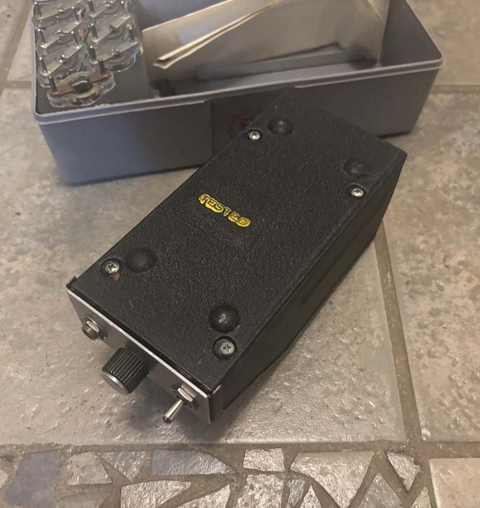 Millen 90651 Solid State Grid Dip Meter w/ 7 Coils, Box