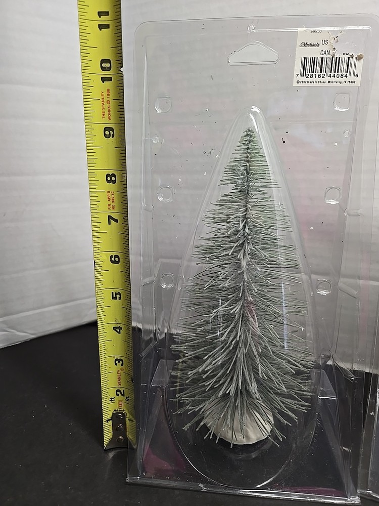 Set Of 4 Packages. Christmas Tree Bundle