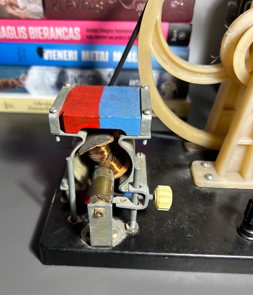 Vintage Soviet Union DC Motor Model – Educational Physics Demonstrator – Collect