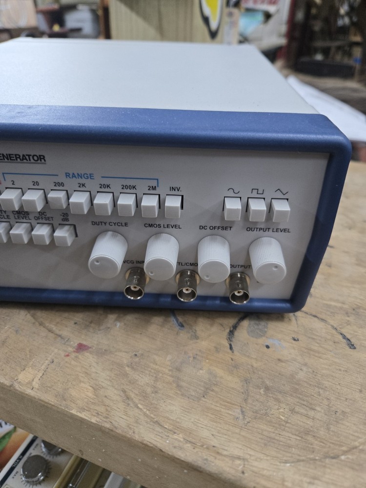 BK Precision Model 4010A ~ 2MHz Function Generator ~ Working - Free Shipping