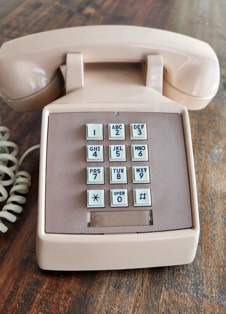 VTG COMDIAL Push Button Phone Corded Tabletop Telephone 2500- BE NICE!!